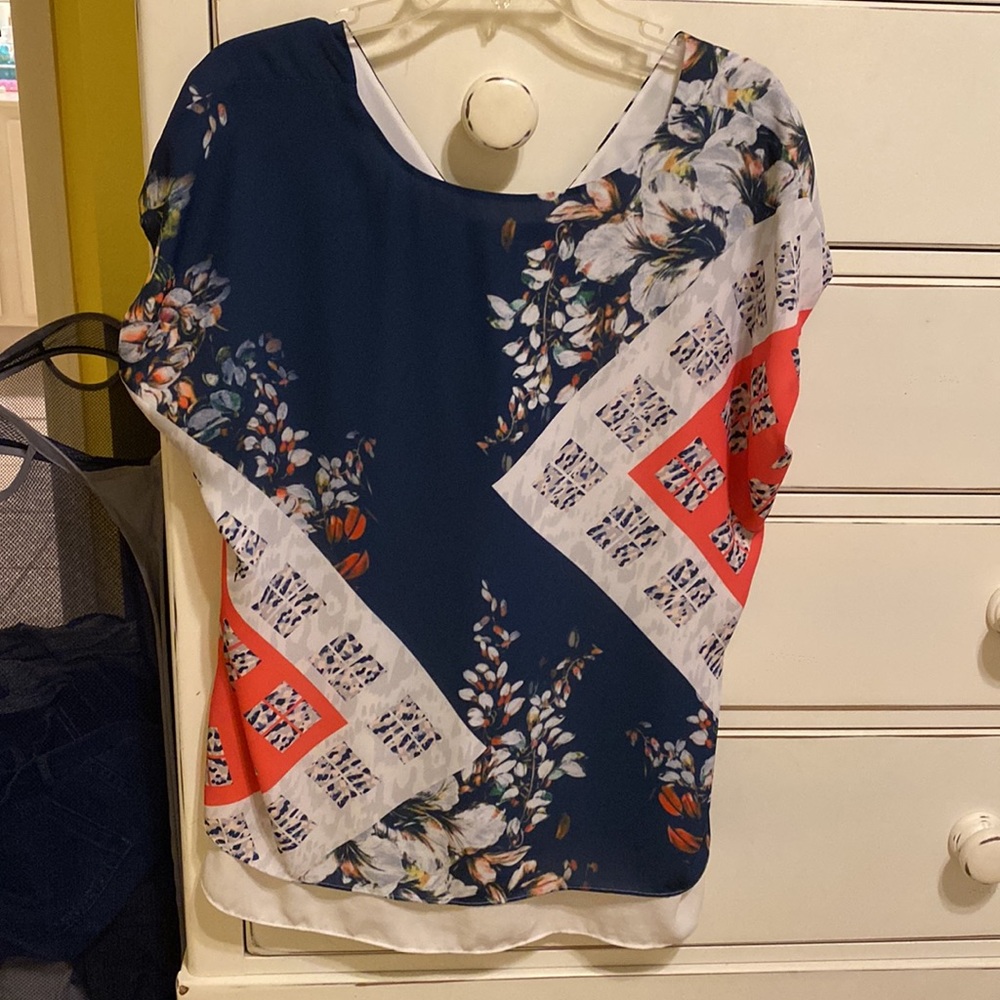 Patterned Shirt - Picture 3 of 5